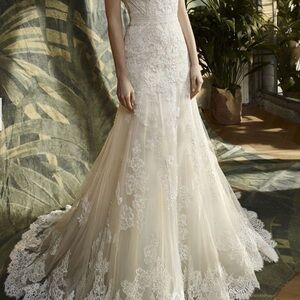 Elegant Lace Wedding Gown Enzoani Kara 16638